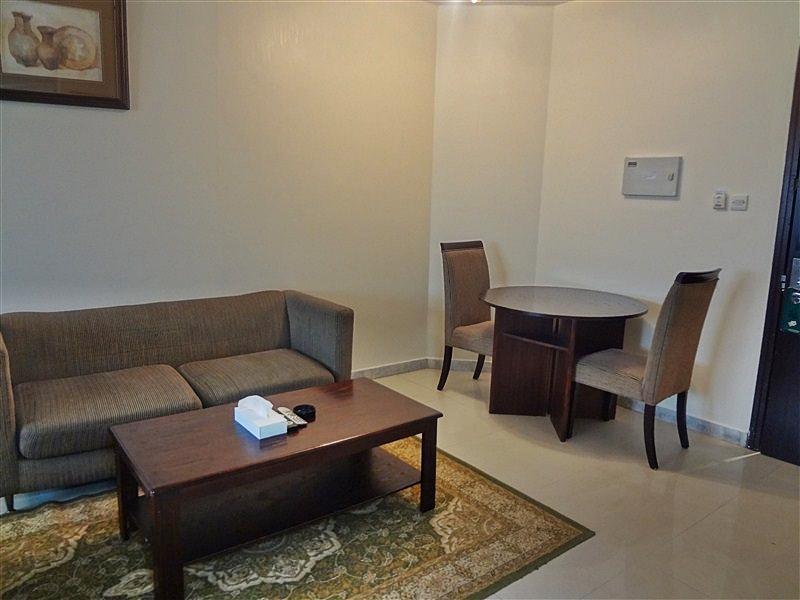 Liwa Apartments Абу-Даби Экстерьер фото